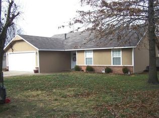 198 E Ruth St, Farmington, AR 72730