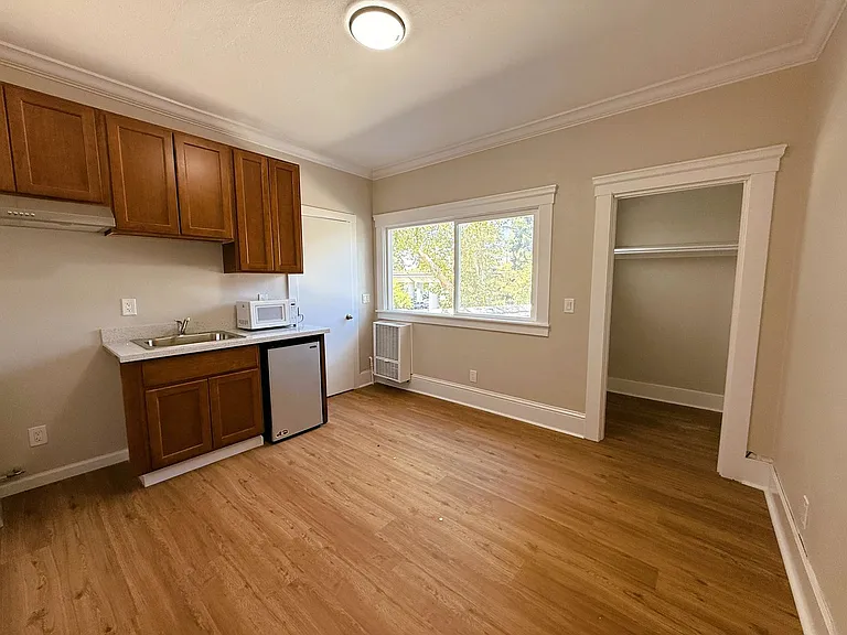 5634 College Ave — Photo 3