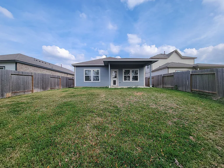 94 Valiant Ridge Trl — Photo 47