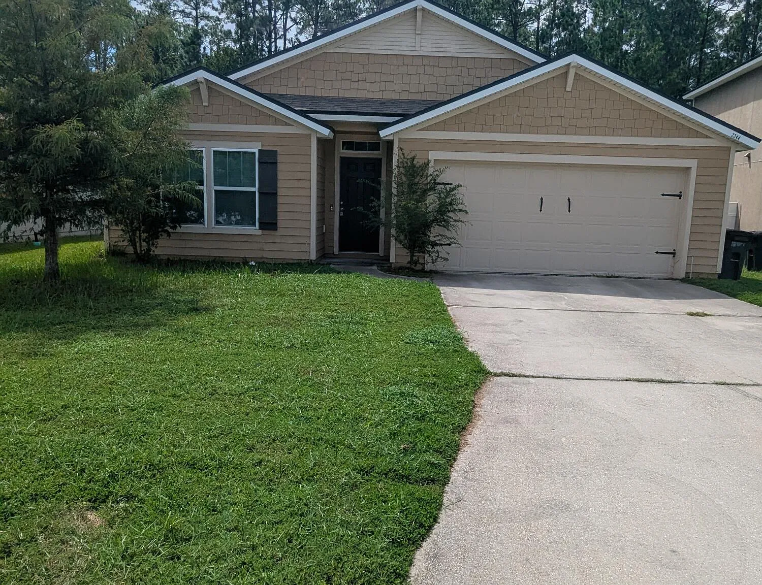 4 bed, 2.0 bath, 1856 sqft, $2,195 — Photo 1