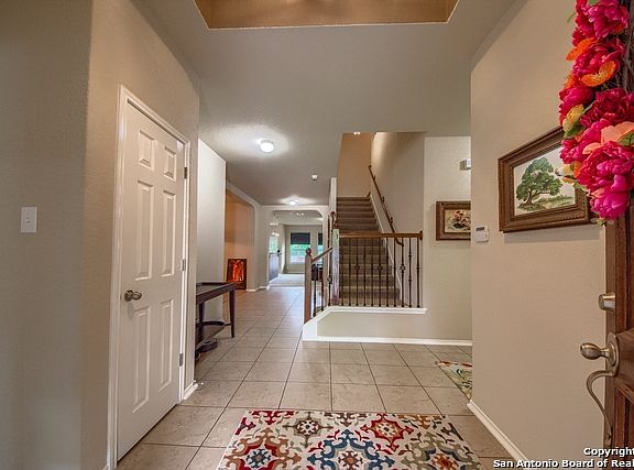 4th image of 313 Sorenstam Way