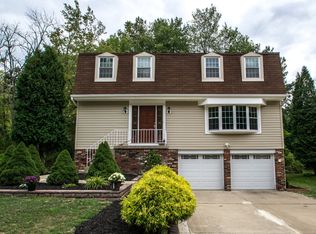 1700 Guyton Rd, Allison Park, PA 15101