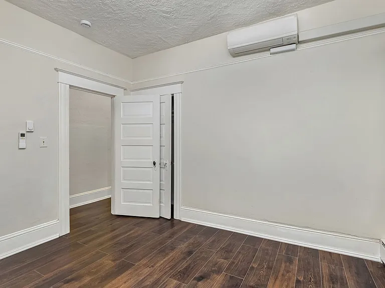 2360 NW Glisan St — Photo 10