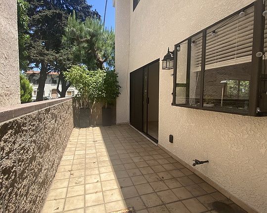 3rd image of 922 Lincoln Blvd APT 1