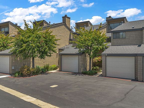 2nd image of 33492 Valley View Ct #19