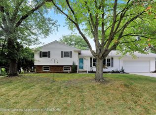 2666 Heather Dr, East Lansing, MI