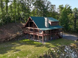 152 Hawk Pointe, Ararat, VA 24053