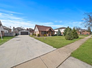 7928 Natoma Ave, Burbank, IL 60459