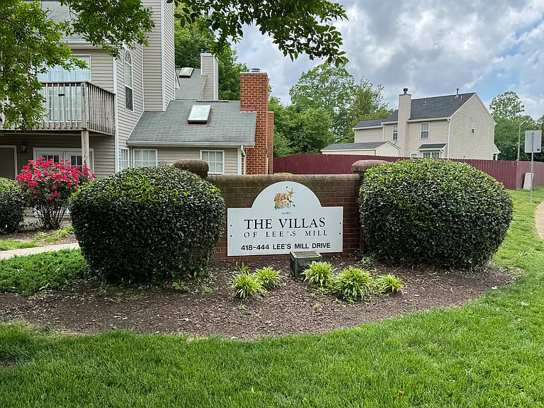 436 Lees Mill Dr — Photo 16