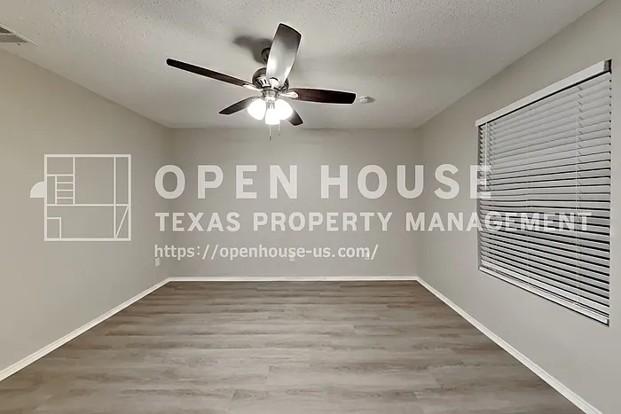 1516 Englewood Dr — Photo 16