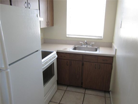 4th image of 2323 W Kentucky Ave