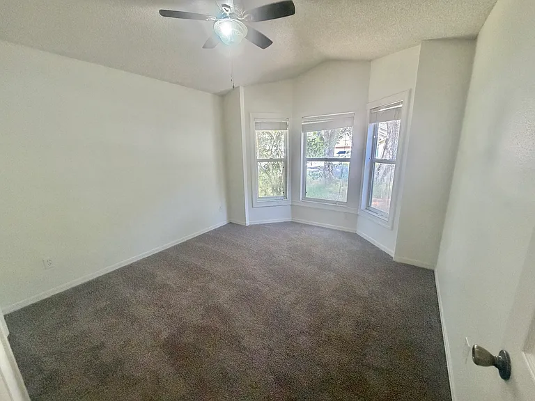 544 Tall Oaks Ter — Photo 5