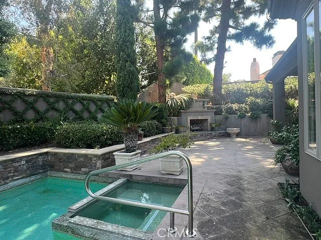 30 Burning Tree Rd — Photo 29