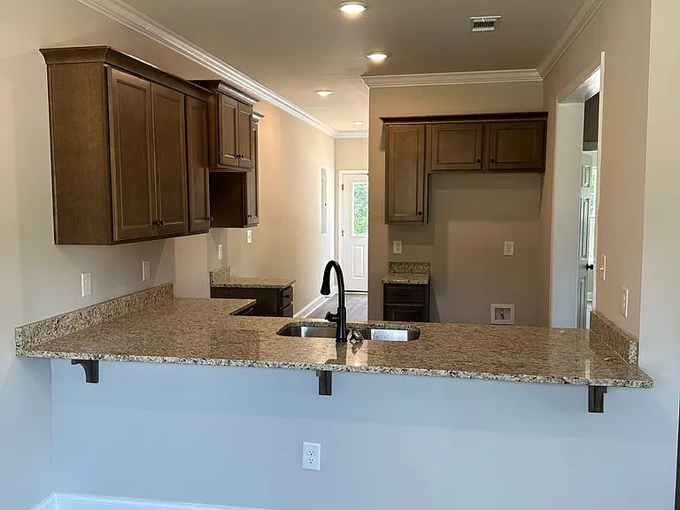 188 Will Hunter Rd — Photo 6