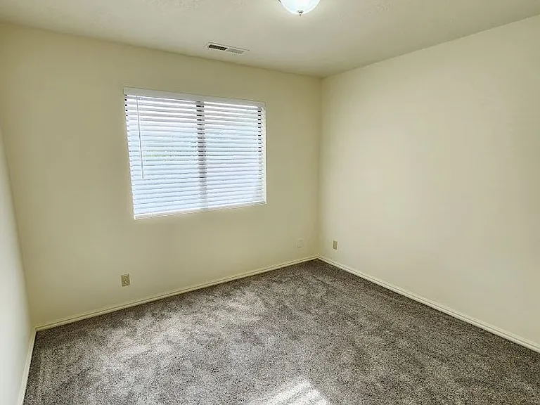 1075 N 1400 W #38 — Photo 14