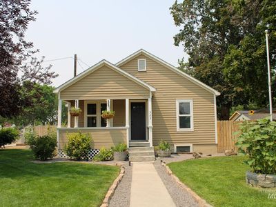 323 22nd Ave S, Nampa, ID, 83651