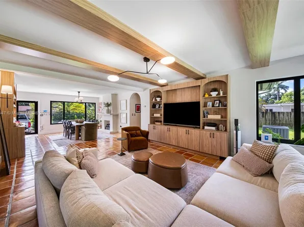 13710 NE 1st Ave, Miami, FL 33161