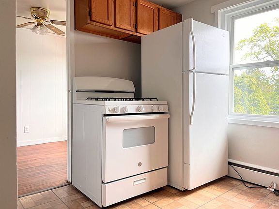 3rd image of 53 Linda Dr APT 5