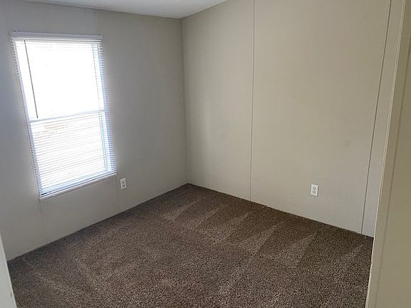 3rd image of 101 Georgetown Dr