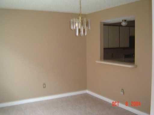 2nd image of 2702 Rue St
