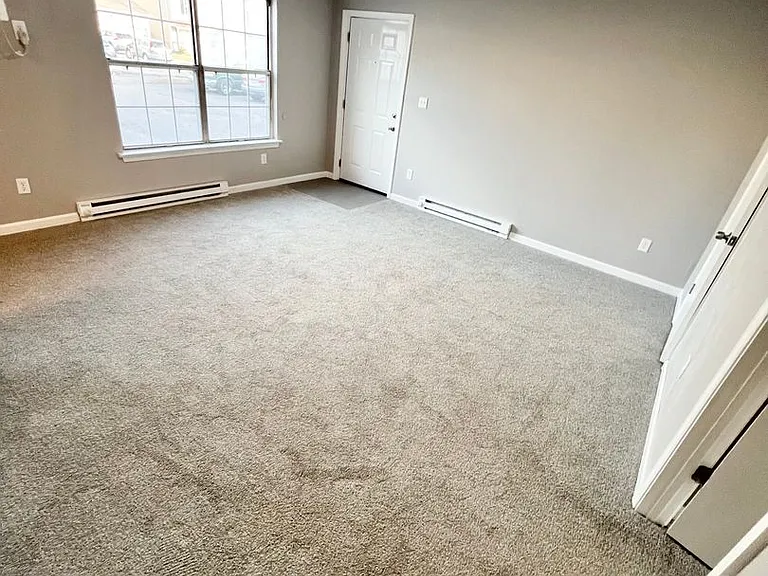 451 Frizzell Ave #D — Photo 32