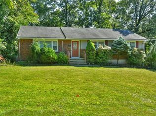 13 Grandview Ave, Suffern, NY 10901