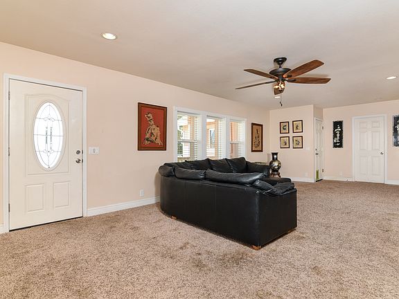 4th image of 3205 Jefferson Blvd