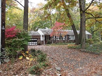 Welcome to 17 Woodbrook Circle
