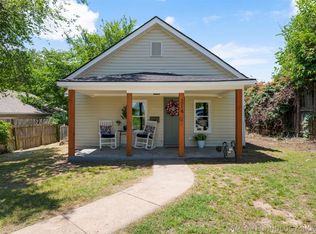 214 N Roosevelt Ave, Sand Springs, OK 74063