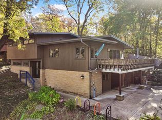 1137 Minocqua Cres, Madison, WI 53705