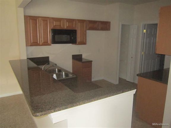 5th image of 26985 Carrington Pl