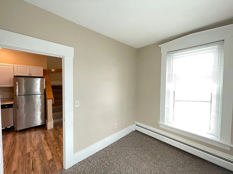 46 Glass St #6 — Photo 5