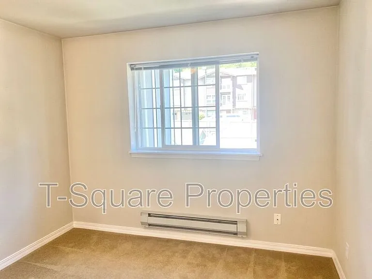 9525 NE 180th St #303 — Photo 8