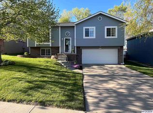 11664 Mary St, Omaha, NE 68164