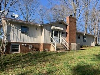 3rd image of 864 Tom Osborne Rd
