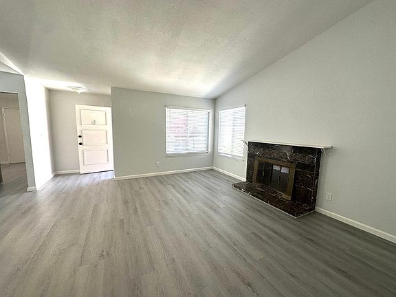 4th image of 576 Mekler Dr