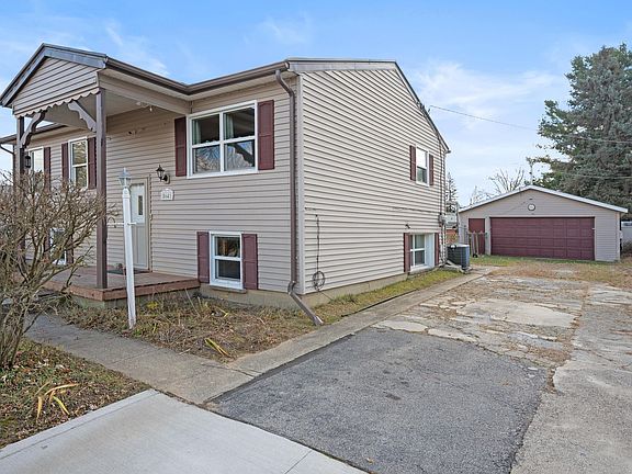 3rd image of 5641 Larch Dr