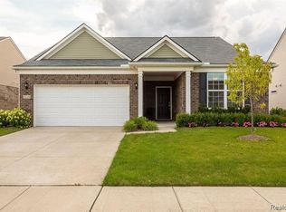 4024 Colfax Ct, Canton, MI 48188