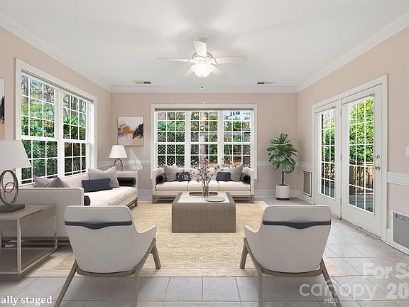 3rd image of 723 Beaten Path Rd