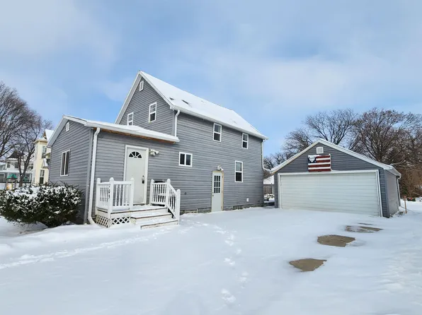 209 S 1st St, Laurens, IA 50554