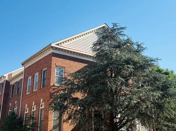 4625 Knight Pl, Alexandria, VA 22311