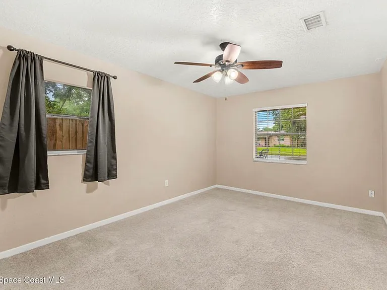 2508 Hathaway Dr #A — Photo 6