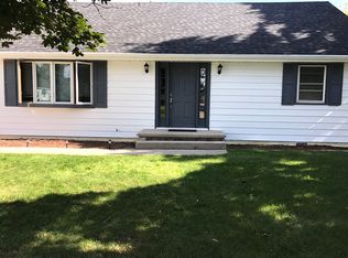 2749 Finger Rd, Green Bay, WI 54302