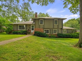 6941 Slater St, Merriam, KS 66204