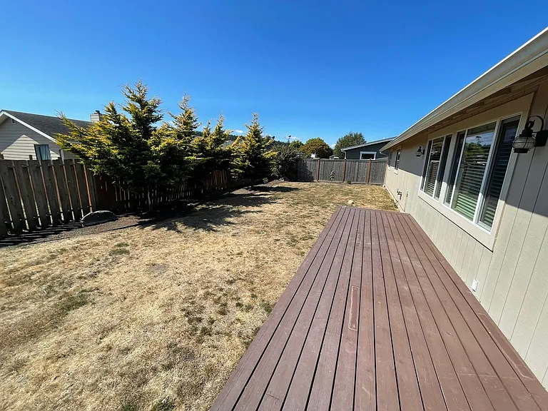 5311 Kingsway — Photo 30