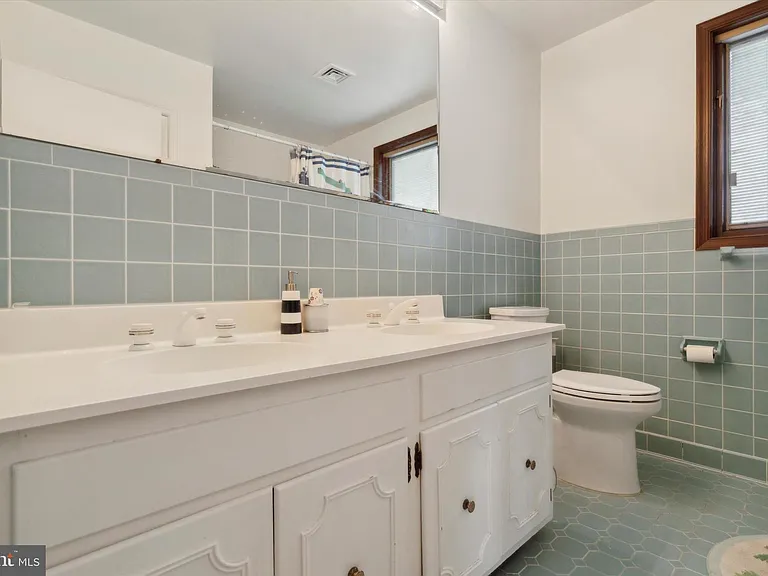 1530 Briar Hill Rd — Photo 21