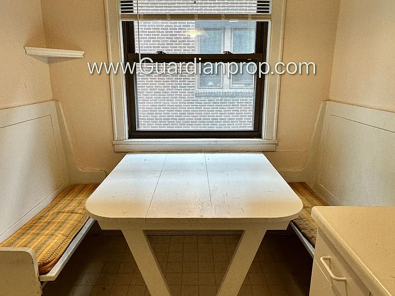 2876 Humboldt Ave S #105 — Photo 7