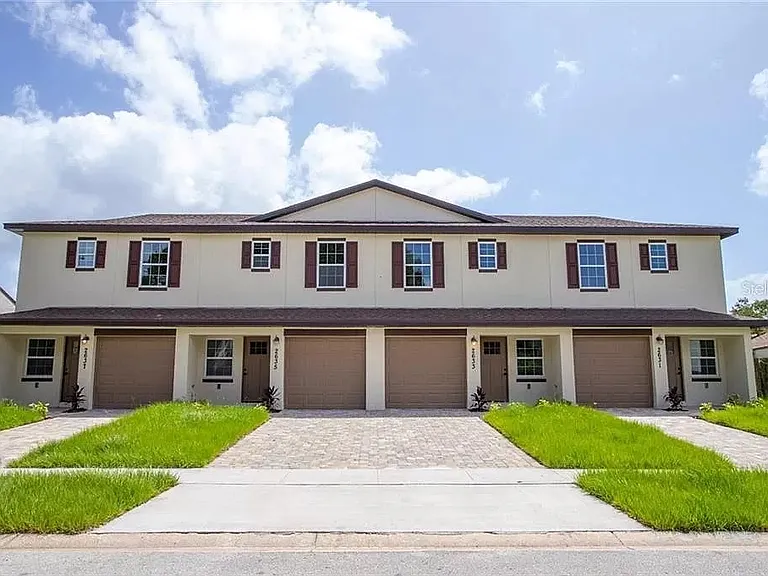 2633 Hunt Club Ln #1 — Photo 1