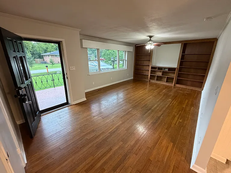 8323 E Mountain Ln — Photo 17
