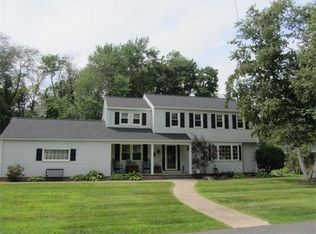 195 Falmouth Rd, West Springfield, MA 01089